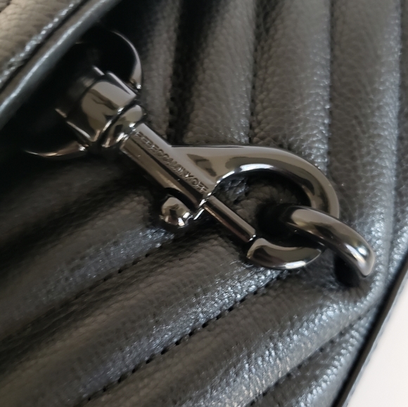 ❗SOLD❗🖤Rebecca Minkoff Edie Crossbody - Picture 13 of 16